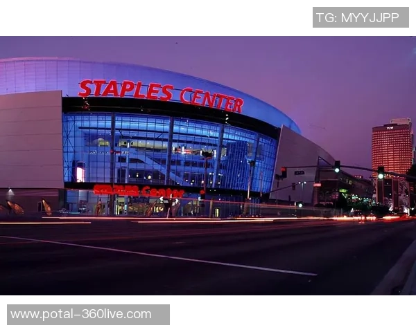 快船新球馆设计亮相2025年正式迁出斯台普斯中心迎新篇章